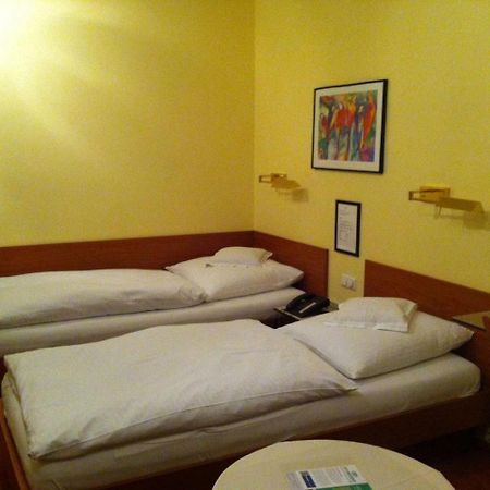 Hotel Die Post Offenbach am Main Kültér fotó